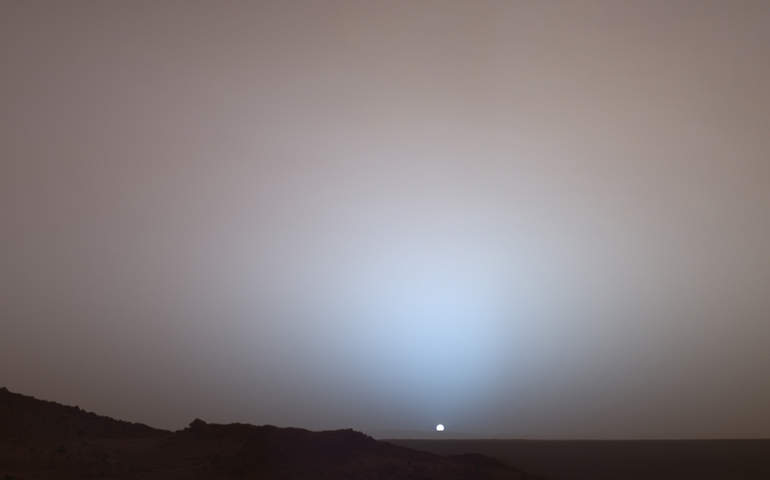 Mars'ta gün batımı